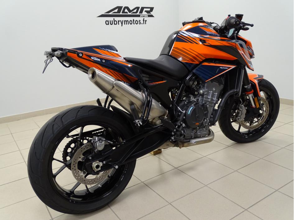 KTM 890 DUKE - 115 CV