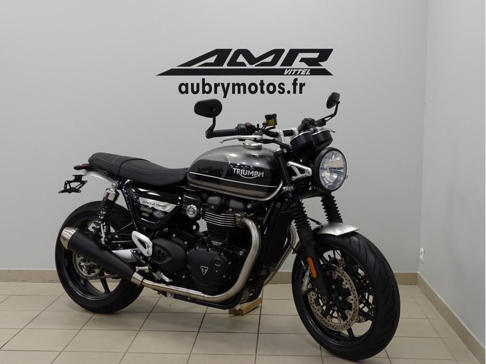 TRIUMPH SPEED TWIN 1200
