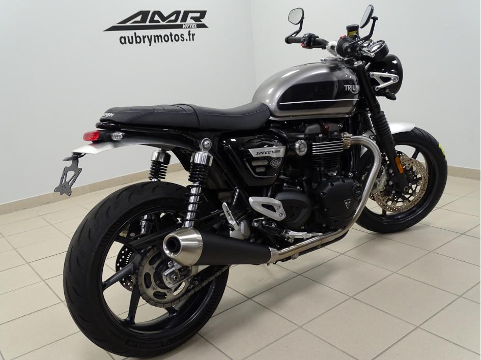 TRIUMPH SPEED TWIN 1200