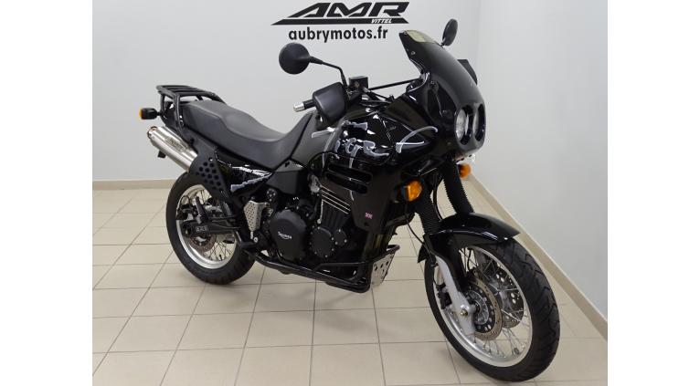 TRIUMPH TIGER 900