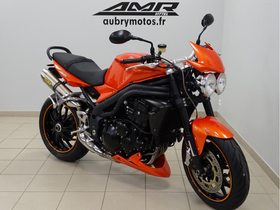 TRIUMPH SPEED TRIPLE 1050