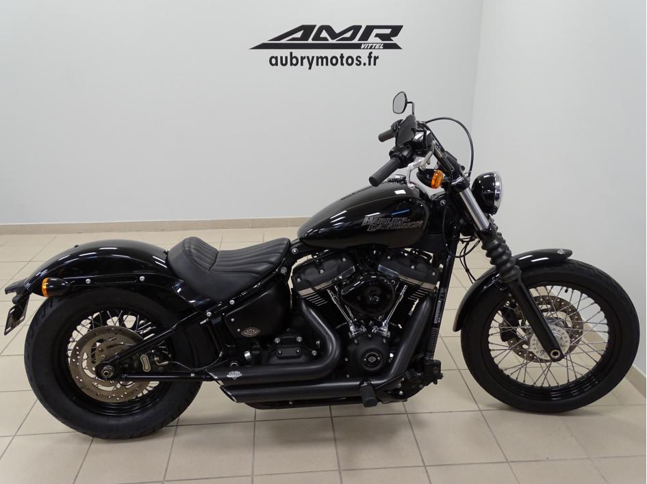 HARLEY-DAVIDSON SOFTAIL STREET BOB 1745
