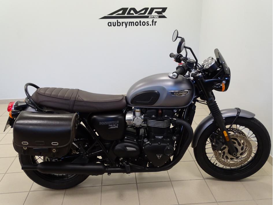 TRIUMPH BONNEVILLE T120 BLACK