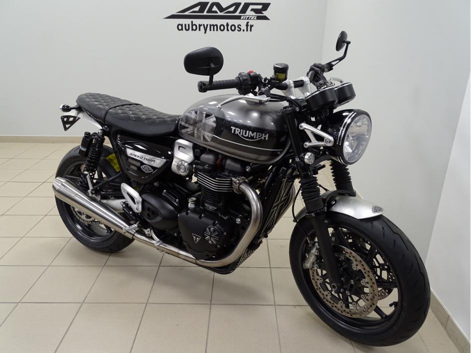 TRIUMPH SPEED TWIN 1200 AMR Garage