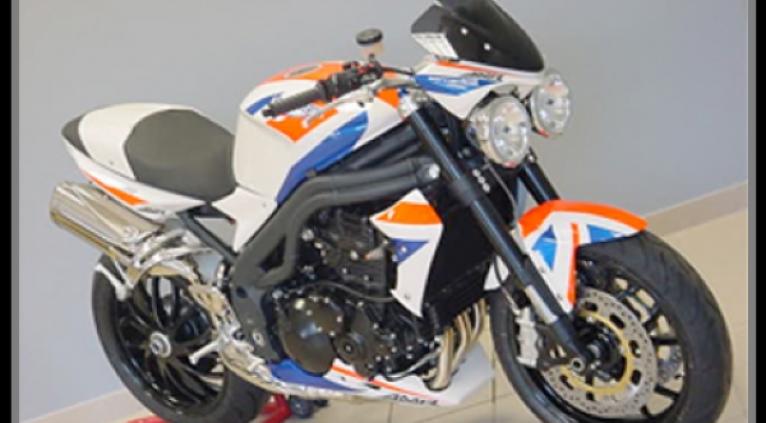 TRIUMPH SPEED TRIPLE 1050 – AMR/DRAPEAU ANGLAIS